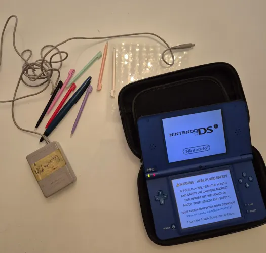 Nintendo DS XL azul