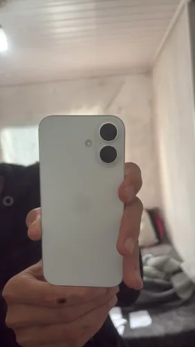 iPhone 16