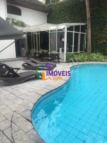 CASA ASSOBRADADA - MORUMBI - SP