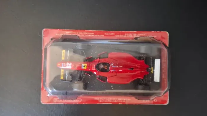 Miniatura Ferrari 412T1 1994 Gerhard Berger