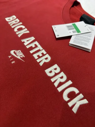 Nigel Sylvester x Air Jordan Moletom Fleece Crew-Neck Brick Red