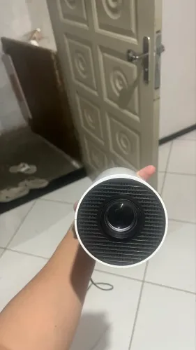 Projetor portátil ( Pouco tempo de uso )