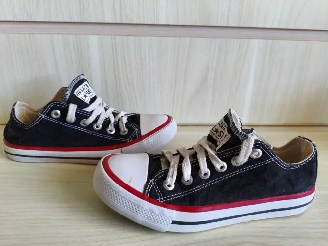 Tênis ALL Star Converse 37 todo original lindo .