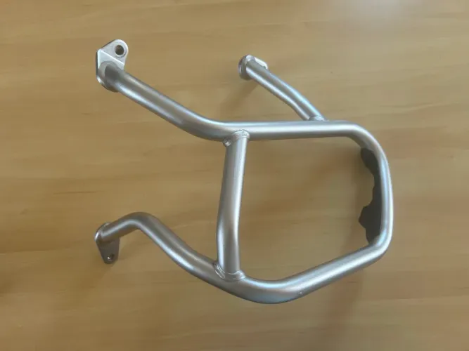 Protetor de motor original BMW R 1250 GS Premium lado direito usado