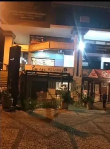 Salão comercial de alto padrão à venda em Brasília-DF, Asa Norte: 1 sala, 1 banheiro, 1 va