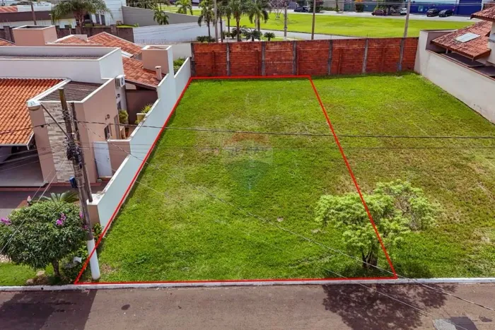 Terreno á venda - Condomínio Clube do Bosque - Construa Aqui!