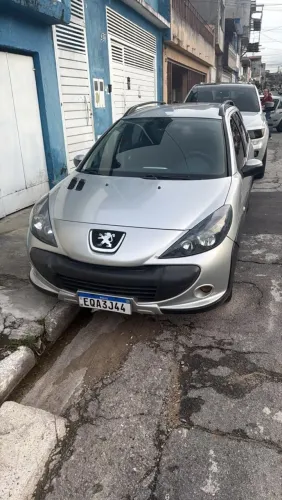Peugeot 207 SW Escapade 1.6 16V Flex 5P 2010