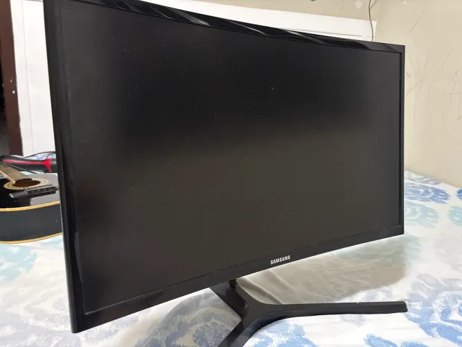 Monitor gamer samsung C24RG50FQL