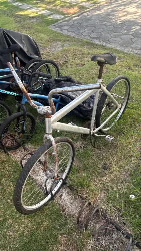 Bicicleta aro 26 de alumínio