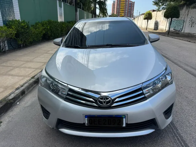 Toyota Corolla GLI 1.8 Flex 16V Aut. 2016