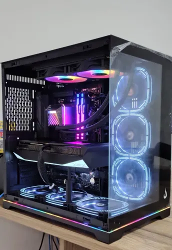 PC Gamer Ryzen 7 9800x3d RX 9060xt 16GB 32GB DDR5 1TB SSD NVMe