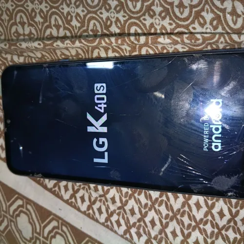 Vendo um celular lgk k40s 