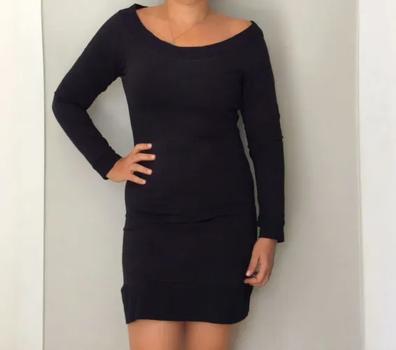 Vestido preto de manga comprida da DLK modas