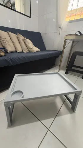 Mesa dobrável para notebook/café na cama.