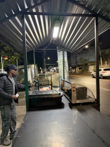 Carrinho de churrasquinho barraca