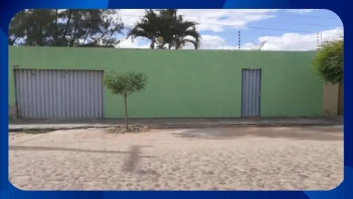 PREDIO RESIDENCIAL - localizado na Rua Beato José Lourenço, nº 181, Tiradentes, Juazeiro d