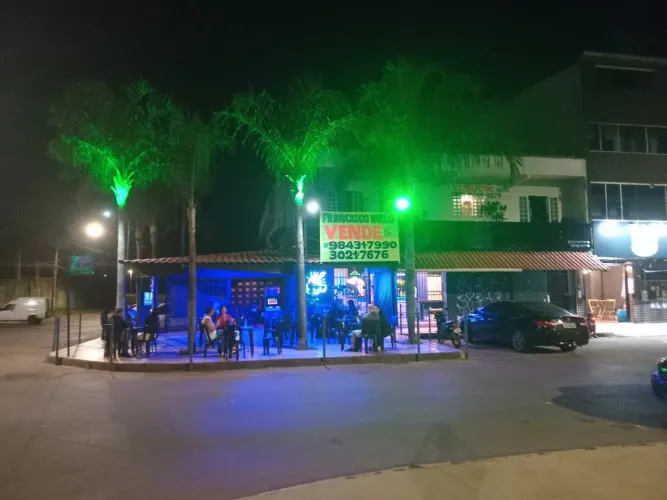 FM Imobiliária Vende - Prédio Comercial de Esquina na AC 219 Santa Maria-DF