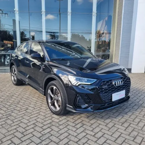 Audi Q3 SPB Perf. Black 2.0 TFSI Tipt. Quat. 2023