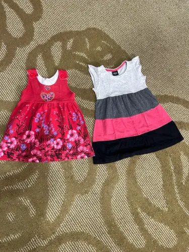 Kit com 2 vestidos infantis - tamanho 2 anos
