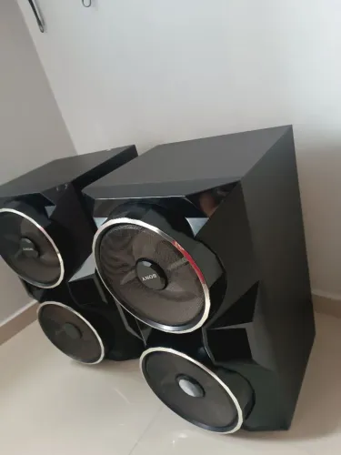 Caixas de som modelo sony