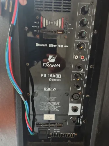 Sistema de Som Profissional por 700 reais