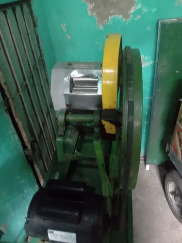 Vendo máquina de caldo de cana elétrica
