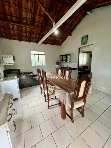 Chácara com 3 dormitórios para alugar, 1103 m² por R$ 1.800,00/mês - Área Rural de Pouso A