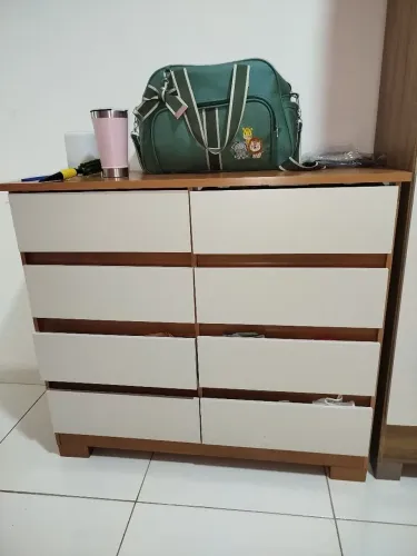 Cômoda 8 gavetas