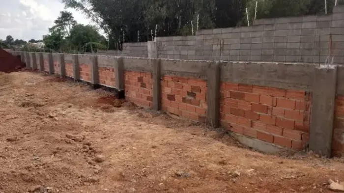 Faço serviço pedreiro