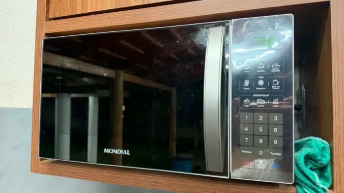Microondas Mondial 21 litros estado de novo