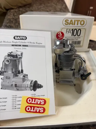 Motor SAITO FA100 4T aeromodelo zero na caixa
