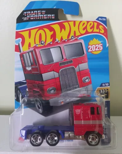 Hot Wheels Transformers Optimus Prime