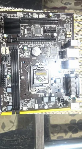 Placa mãe Gigabyte GA-H81M-S3PH Intel LGA-1150 VGA - Negociável