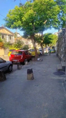 PIEDADE CASA FRENTE DE RUA, PRÓXIMO A COMÉRCIO, TRANSPORTE RODOVIÁRIO E FERROVIÁRIO, SUPER