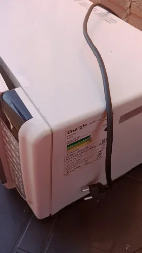 microondas grande funcionando perfeitamente