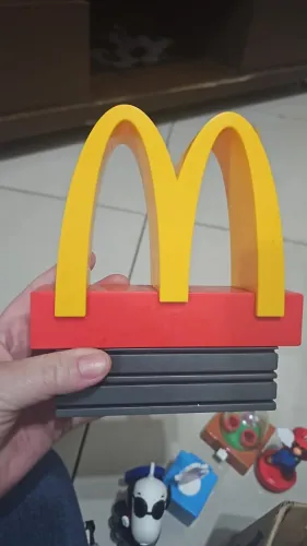Argola Dourada Mec Donalds 