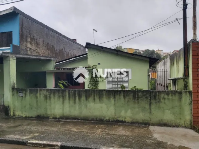 Terreno grande com casa antiga na Vila Bussocaba, próximo á Prefeitura.