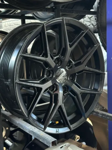 Rodas Vossen 18x9 furação 6x139 caminhonetes