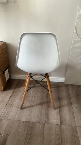 Cadeira Eames Branca - Única