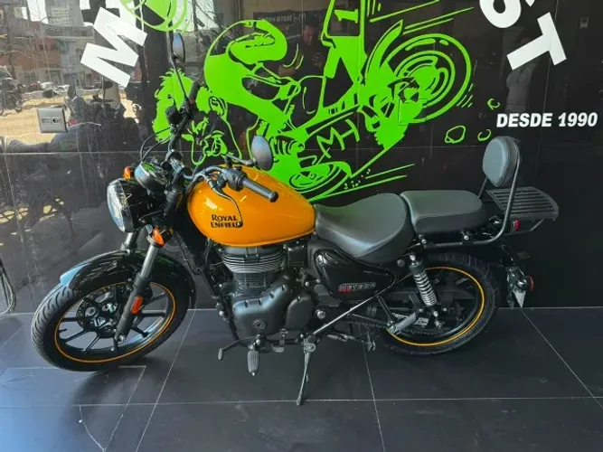 Royal Enfield Meteor F 2024 9.424 km