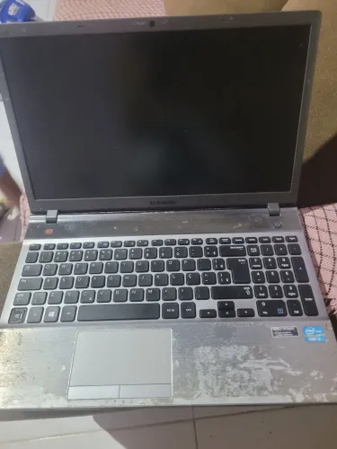NOTEBOOK SAMSUNG 15.6 I5 RETIRA PEÇA 80$
