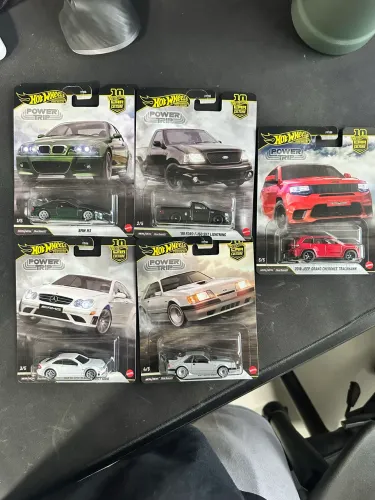 Hot wheels premium set power trip completo