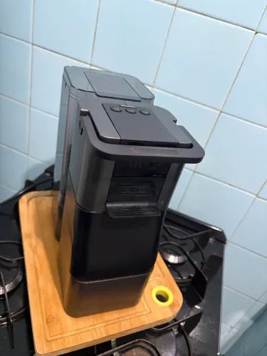 Máquina café três corações 110 volts