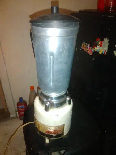 Vendo liquidificador Walita vantagem peça pra colecionadores.