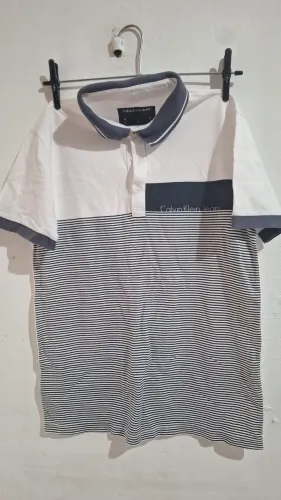 Camisa juvenil Calvin Klein tamanho 14