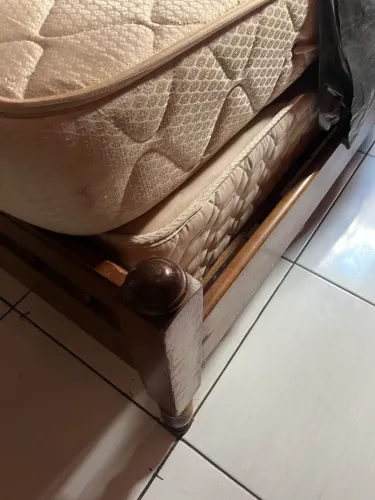 Cama de casal madeira