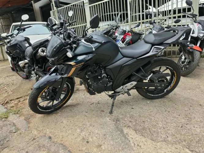  YAMAHA FZ25 FAZER 2024