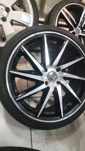 Rodas aro 17 com pneus