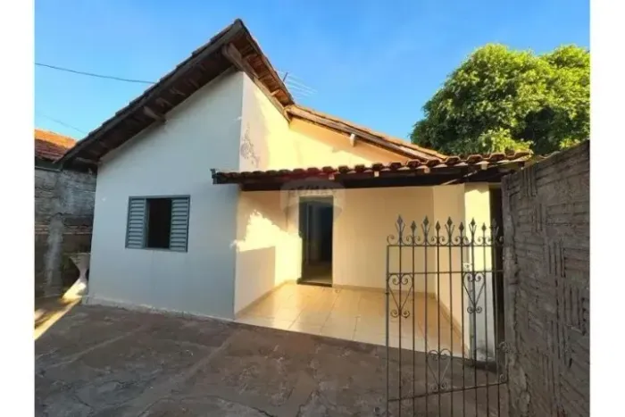Vendo casa em Areinha Viana