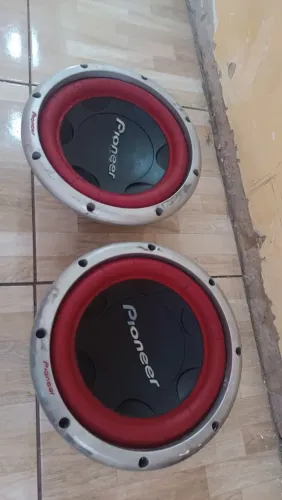 Alto falante Pioneer cara preta
